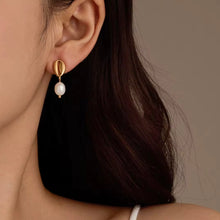 Load image into Gallery viewer, Seashell Pearl Earrings
