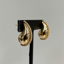 Load image into Gallery viewer, Cz Water Drop Earrings
