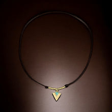 Load image into Gallery viewer, Guided by Purpose – Arrowhead Necklace
