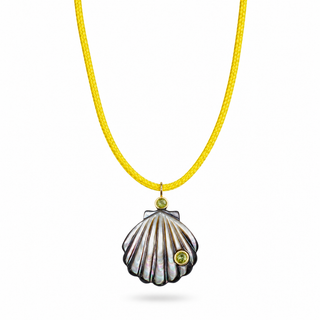 Noir Shell Cord Necklace