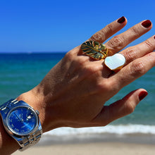 Load image into Gallery viewer, Big Mother of Pearl Ring
