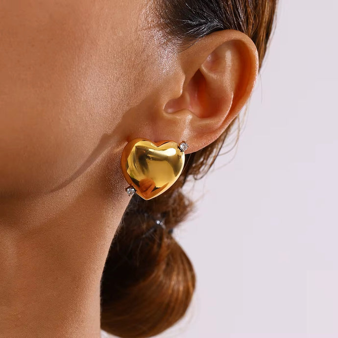 Gold Cz Heart Earrings featuring a heart-shaped charm with cubic zirconia