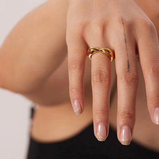 Heart Shape Open Ring - Georgina Nicol