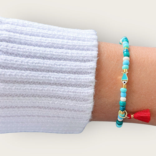 I Flow with Grace and Abundance — Fish Charm Bracelet - Georgina Nicol